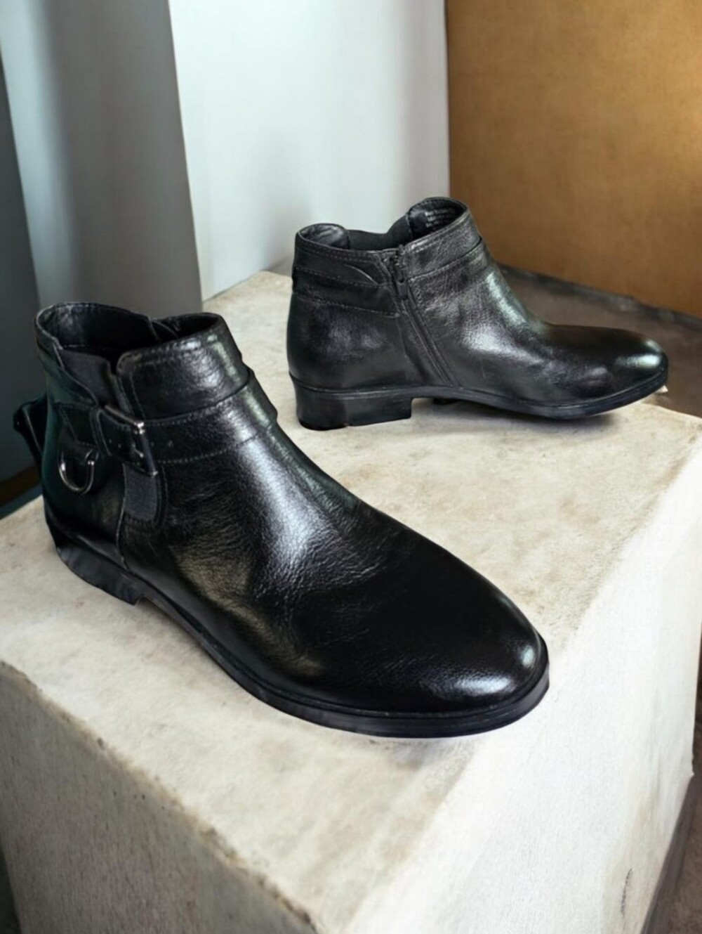 NWOT AEROSOLES ( 9.5 ) "MARTHA STEWART" Black Leather Ankle Boots